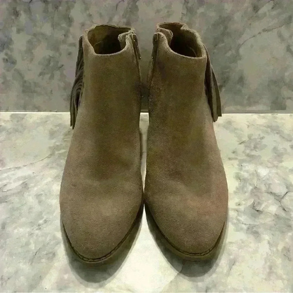 Women’s Vionic Faros Fringe Tan Ankle Booties Boots Size 8.5 - Picture 2 of 8